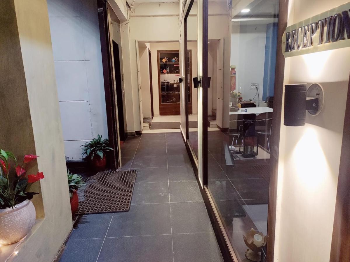 Hotel Luxuria ルディヤーナー エクステリア 写真